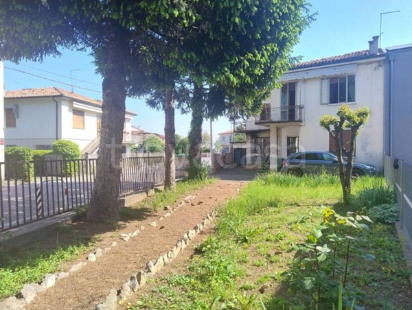 casa indipendente in vendita a Vicenza in zona Maddalene
