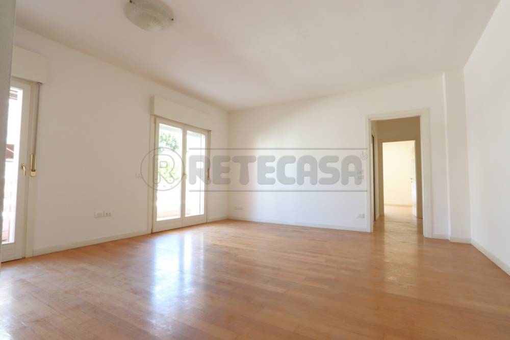 appartamento in vendita a Vicenza in zona Riello
