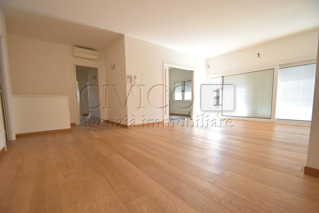 casa indipendente in vendita a Vicenza
