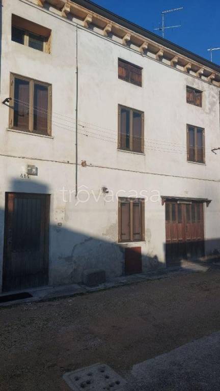 casa indipendente in vendita a Vicenza in zona Centro Storico