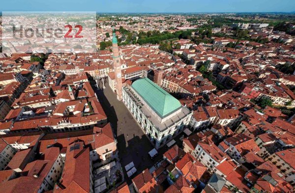 ufficio in vendita a Vicenza in zona Centro Storico