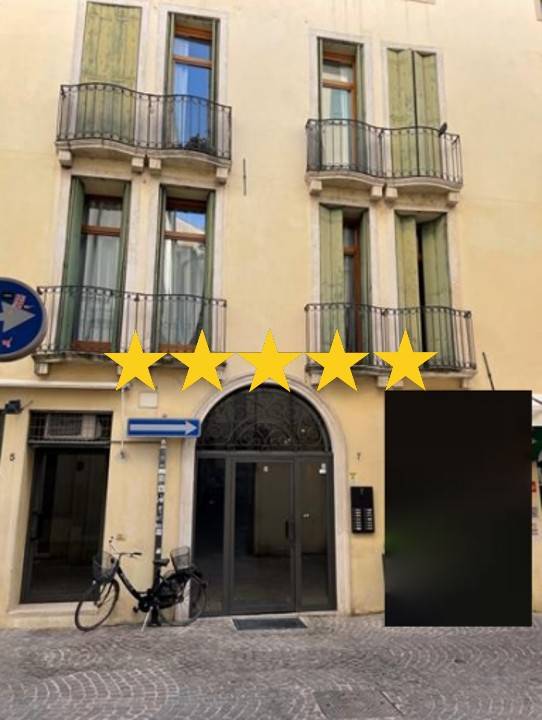 appartamento in vendita a Vicenza in zona Centro Storico