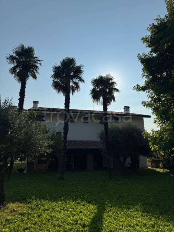 casa indipendente in vendita a Vicenza in zona Centro Storico
