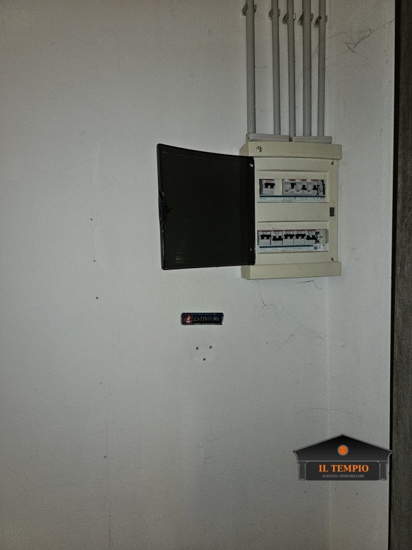 locale di sgombero in vendita a Vicenza in zona Cattane