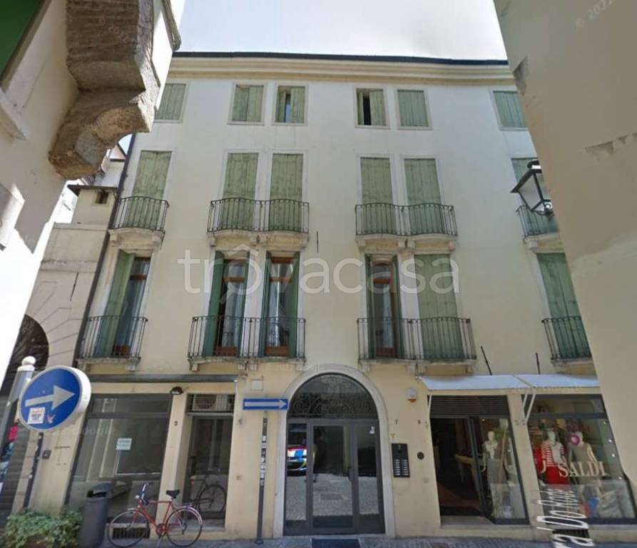 appartamento in vendita a Vicenza in zona Centro Storico