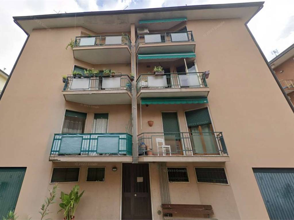 appartamento in vendita a Vicenza in zona Cattane