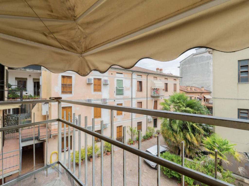 appartamento in vendita a Vicenza in zona Centro Storico