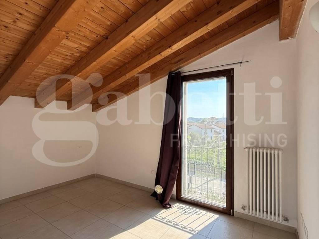 casa indipendente in vendita a Vicenza in zona Centro Storico