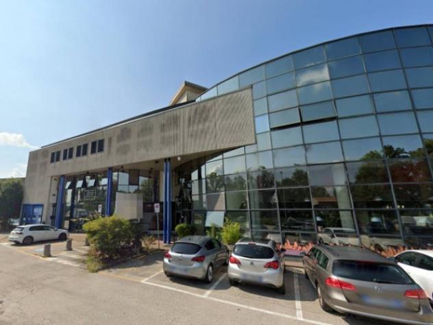 locale di sgombero in vendita a Vicenza in zona San Bortolo/San Paolo