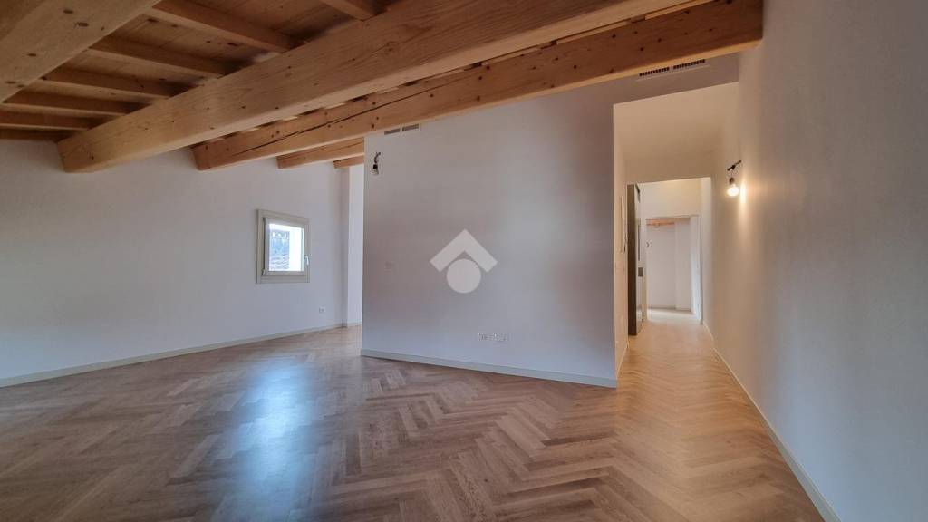 appartamento in vendita a Vicenza in zona Centro Storico