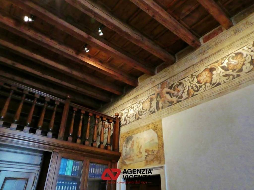 ufficio in vendita a Vicenza in zona Centro Storico