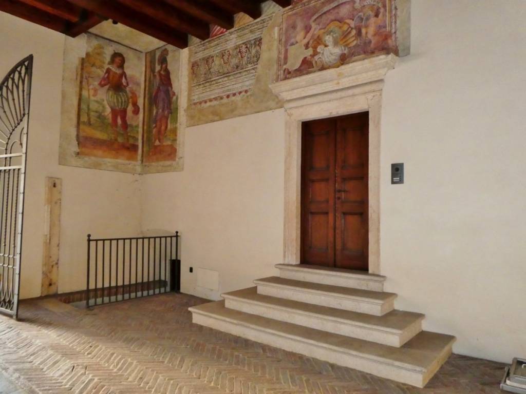 ufficio in vendita a Vicenza in zona Centro Storico