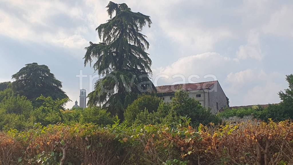 villa in vendita a Vicenza in zona Monte Berico