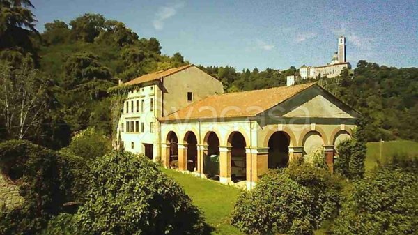 villa in vendita a Vicenza in zona Campedello