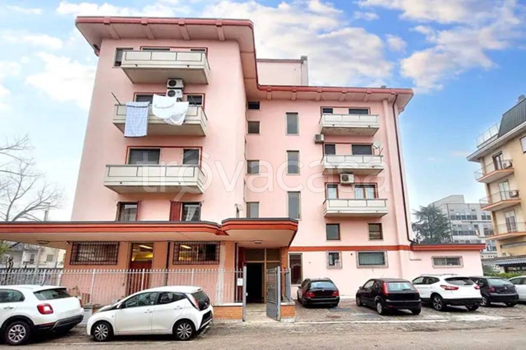 appartamento in vendita a Vicenza in zona Ferrovieri