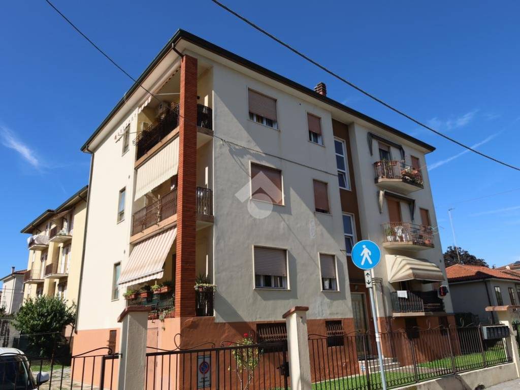 intera palazzina in vendita a Vicenza in zona Centro Storico