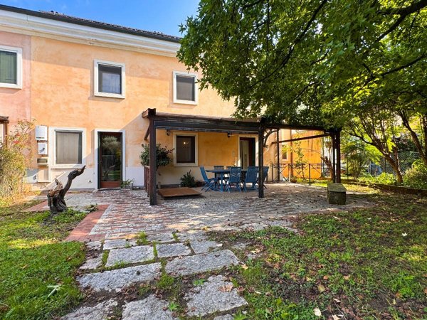 casa indipendente in vendita a Vicenza in zona Sant'Andrea