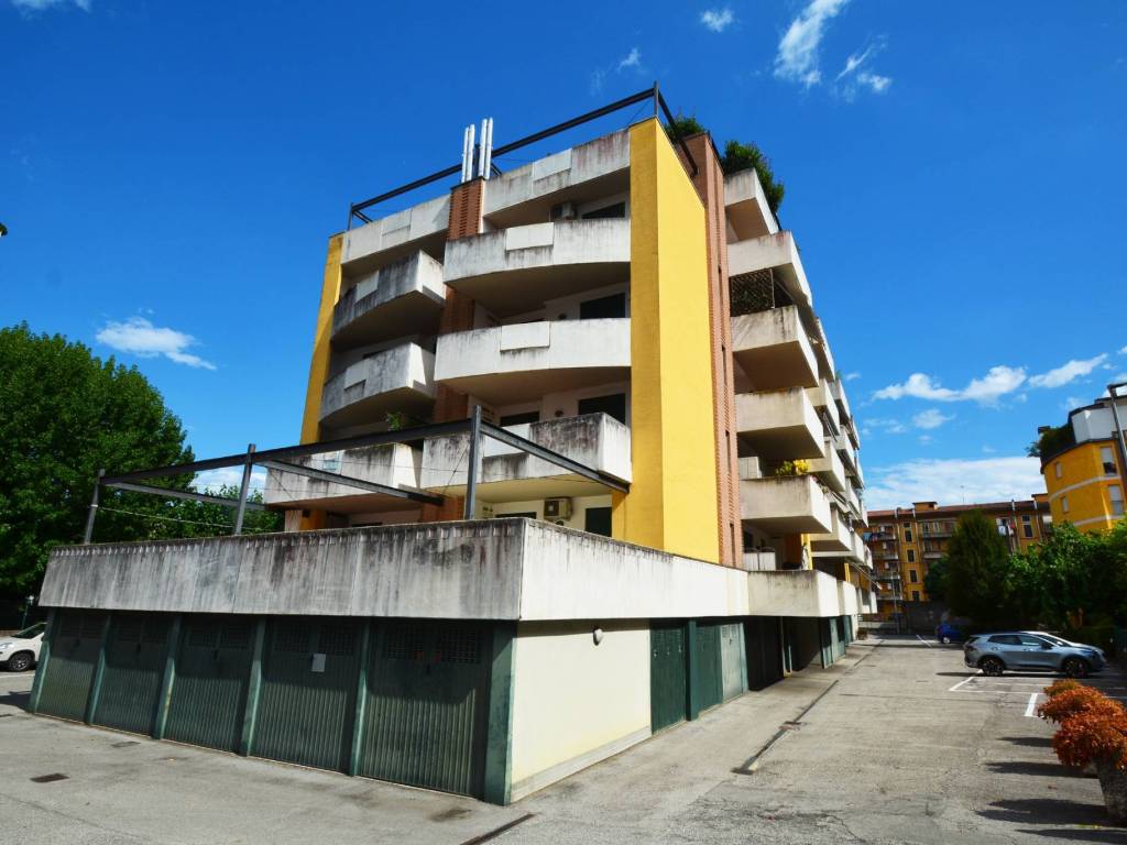 appartamento in vendita a Vicenza in zona San Felice