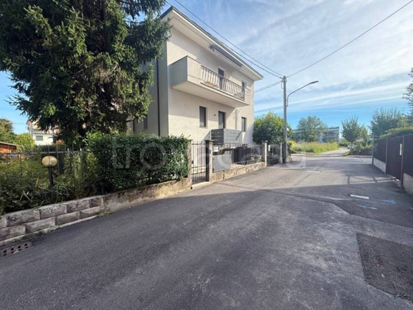 casa indipendente in vendita a Vicenza