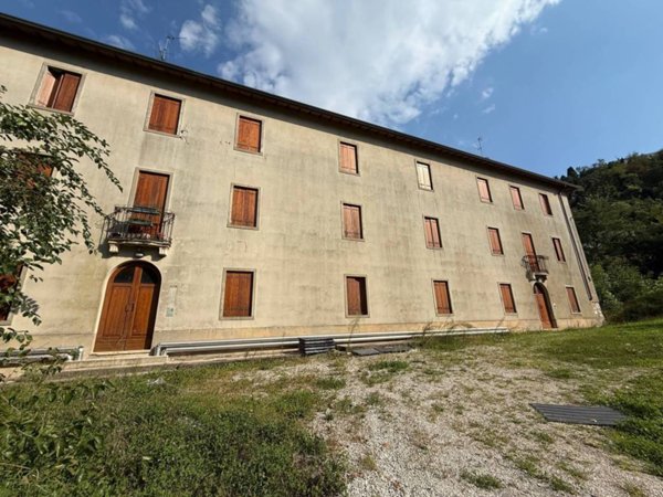 appartamento in vendita a Vicenza in zona Monte Berico