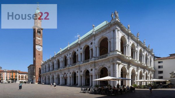 negozio in vendita a Vicenza in zona Centro Storico