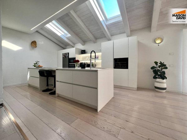 casa indipendente in vendita a Vicenza in zona Campedello