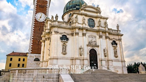 casa indipendente in vendita a Vicenza in zona Ferrovieri