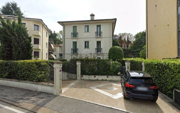 appartamento in vendita a Vicenza in zona Monte Berico