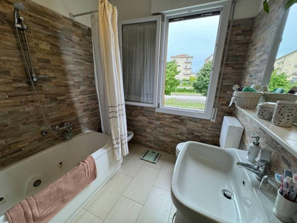 casa indipendente in vendita a Vicenza in zona Ferrovieri