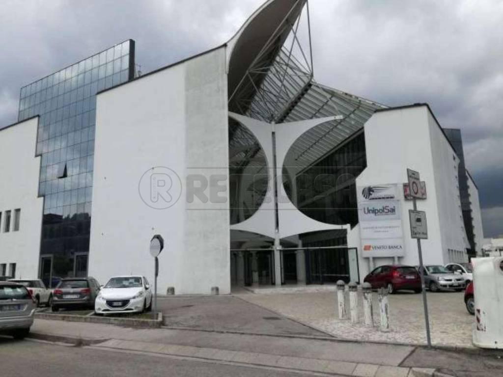 appartamento in vendita a Vicenza in zona San Lazzaro/Pomari