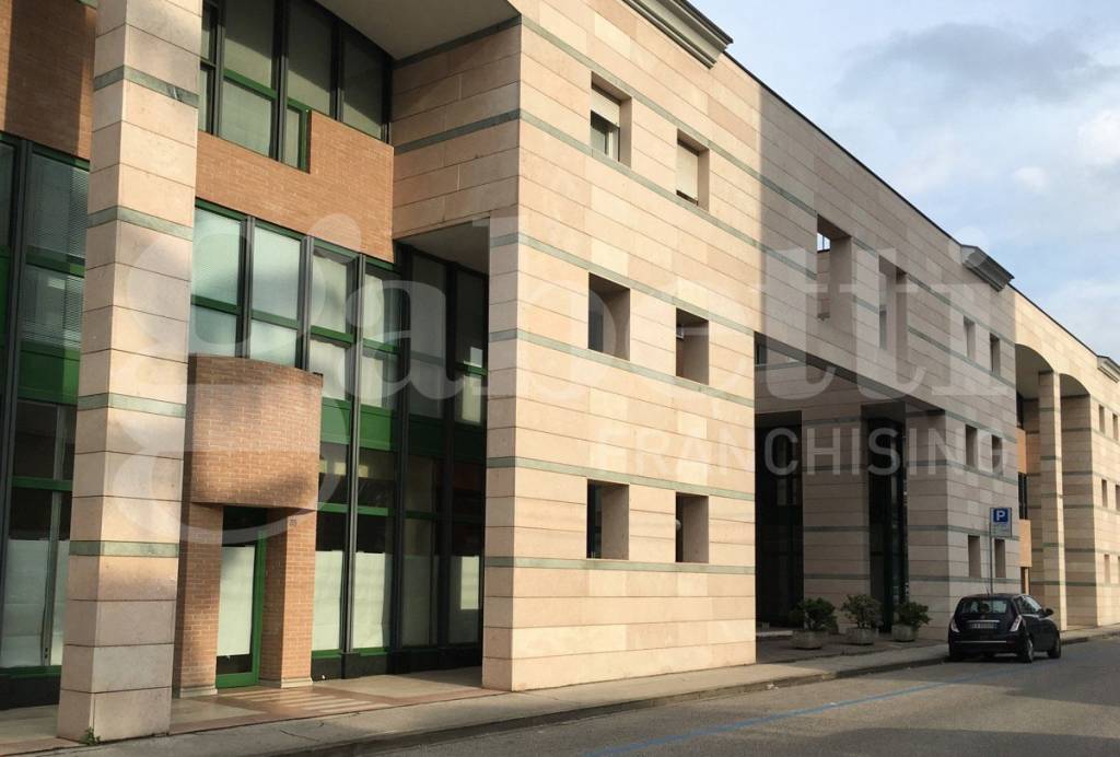 casa indipendente in vendita a Vicenza in zona Centro Storico