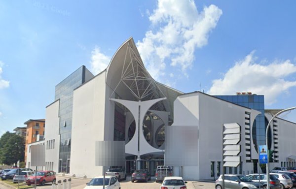 negozio in vendita a Vicenza in zona San Lazzaro/Pomari