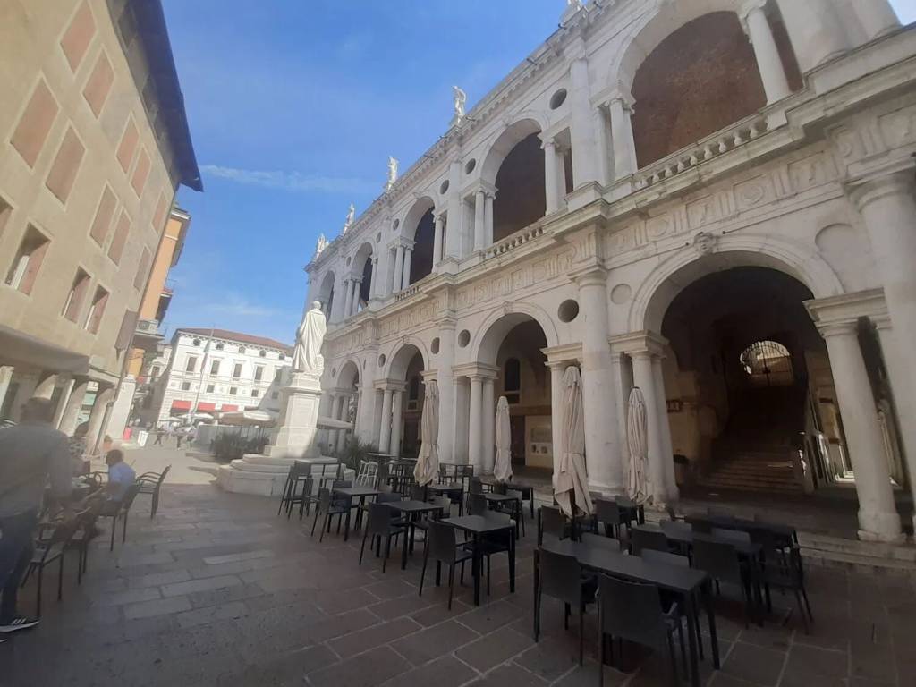 appartamento in vendita a Vicenza in zona Centro Storico