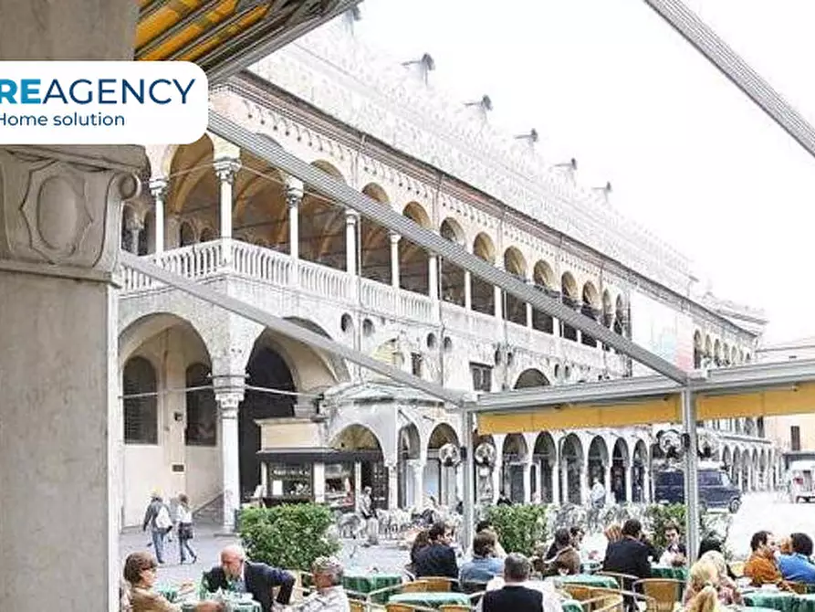 negozio in vendita a Vicenza in zona Centro Storico