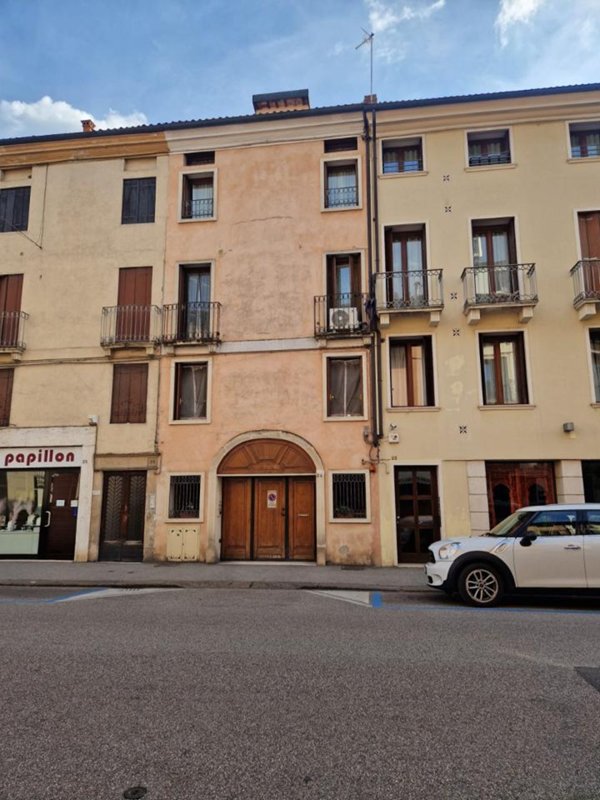 appartamento in vendita a Vicenza in zona Sant'Andrea