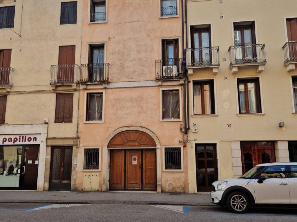appartamento in vendita a Vicenza in zona Sant'Andrea