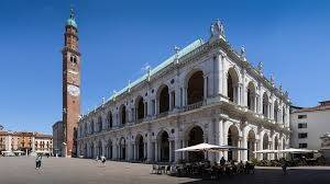 negozio in vendita a Vicenza in zona Centro Storico