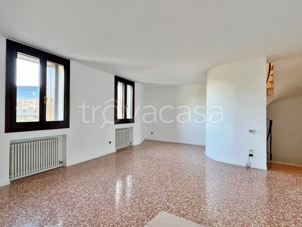 appartamento in vendita a Vicenza in zona Centro Storico