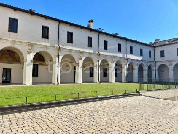 appartamento in vendita a Vicenza in zona Centro Storico