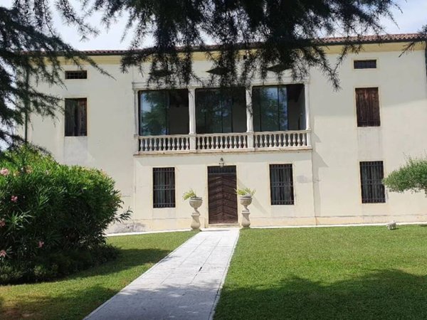 casa indipendente in vendita a Vicenza in zona San Felice