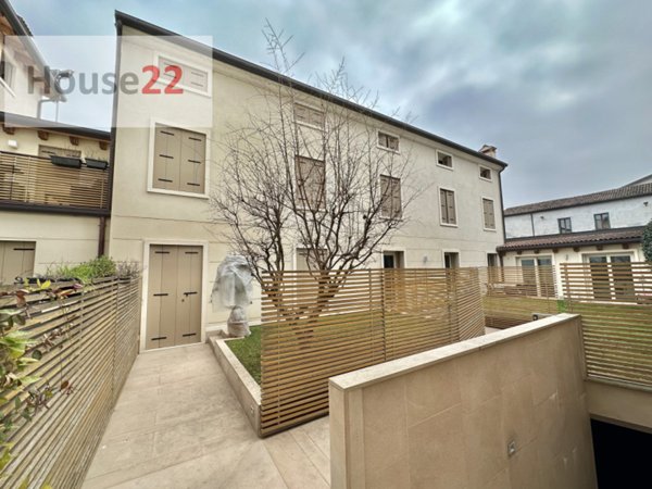 casa indipendente in vendita a Vicenza