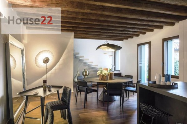 casa indipendente in vendita a Vicenza in zona Centro Storico