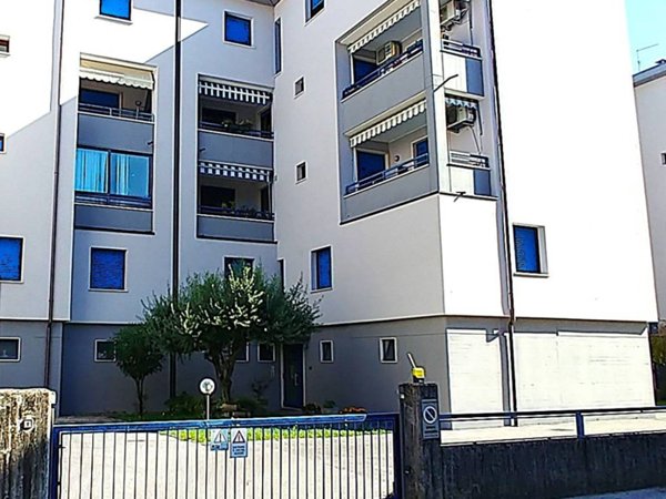 appartamento in vendita a Vicenza in zona Ferrovieri