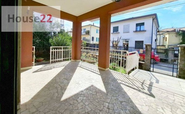 casa indipendente in vendita a Vicenza in zona Centro Storico