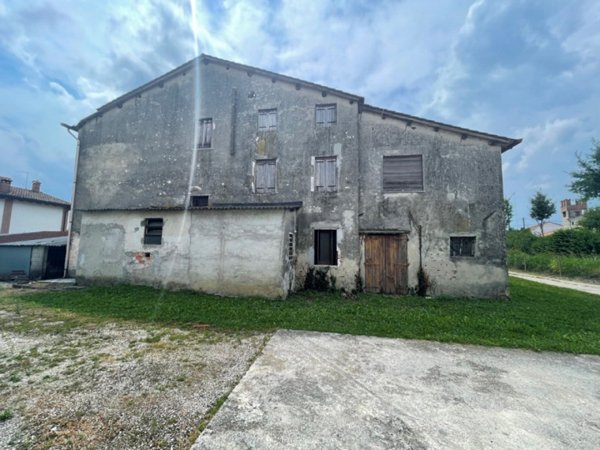 casa semindipendente in vendita a Vicenza in zona Centro Storico