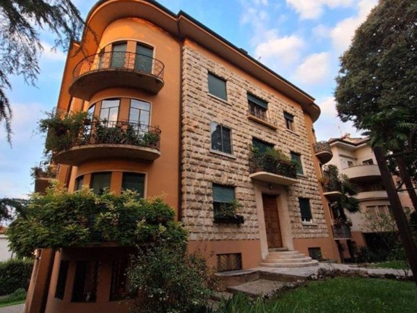 appartamento in vendita a Vicenza in zona Monte Berico
