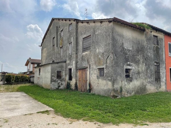 casa indipendente in vendita a Vicenza in zona Pio X