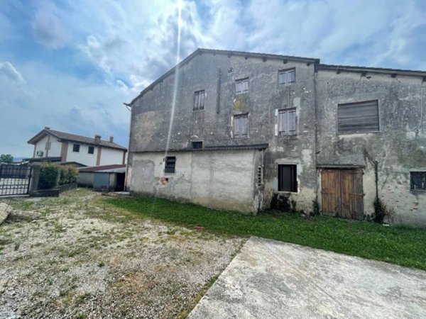 casa indipendente in vendita a Vicenza in zona Pio X