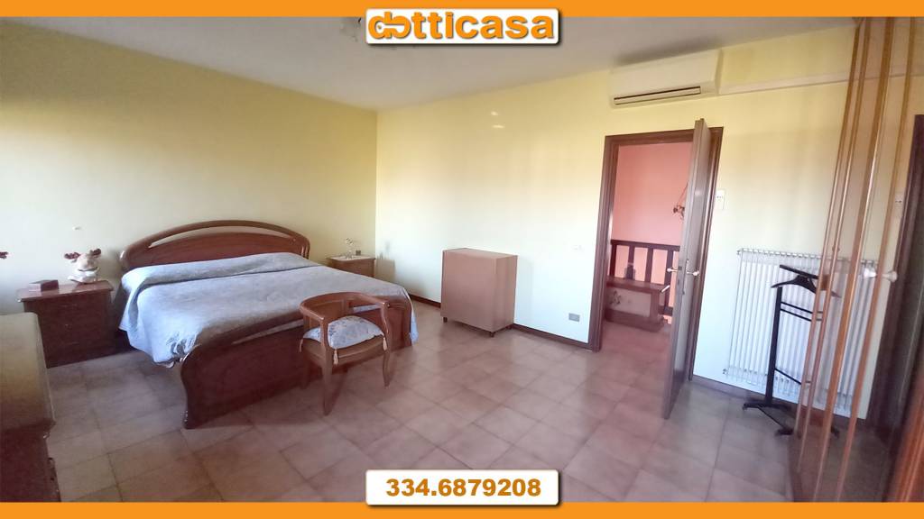 casa indipendente in vendita a Vicenza in zona Cattane