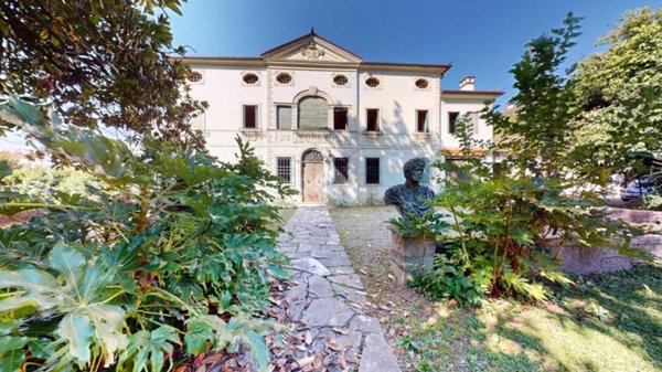 casa indipendente in vendita a Vicenza in zona Centro Storico
